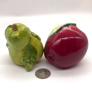Ceramic Apple & Pear Shaped Glazed Salt & Pepper Shaker’s